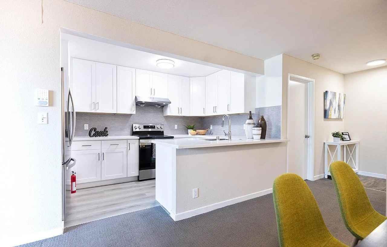 1360 9th Ave #7 - Photo 5 of 12