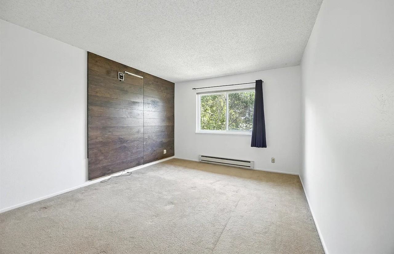 1321 Webster St #D303 - Photo 4 of 17