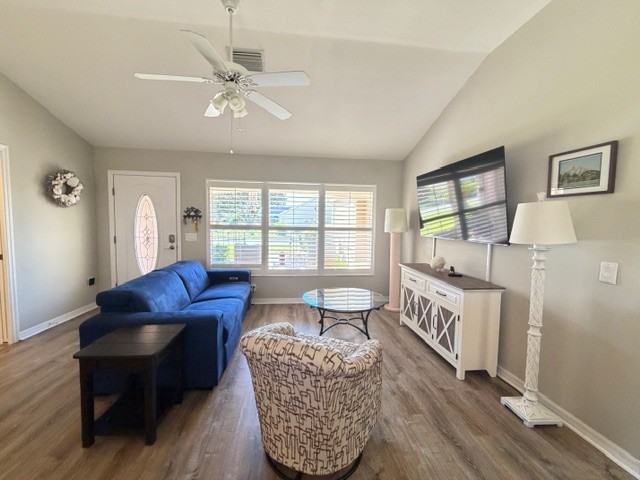 1168 Salido Ave - Photo 3 of 26