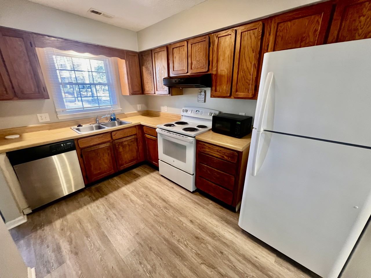 1025 Carolina Rd #K4 - Photo 5 of 21