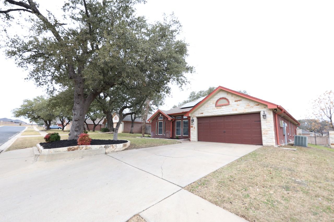 4809 Embers Dr - Photo 2 of 25