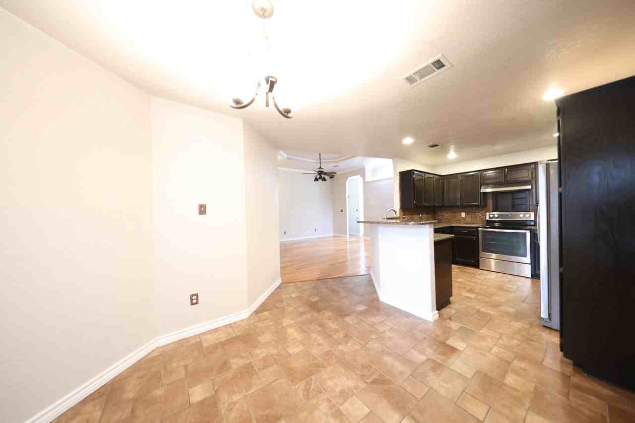 4809 Embers Dr - Photo 5 of 25