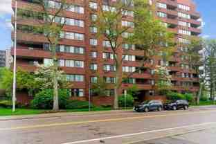 77 Adams St #708A - Photo 1 of 1