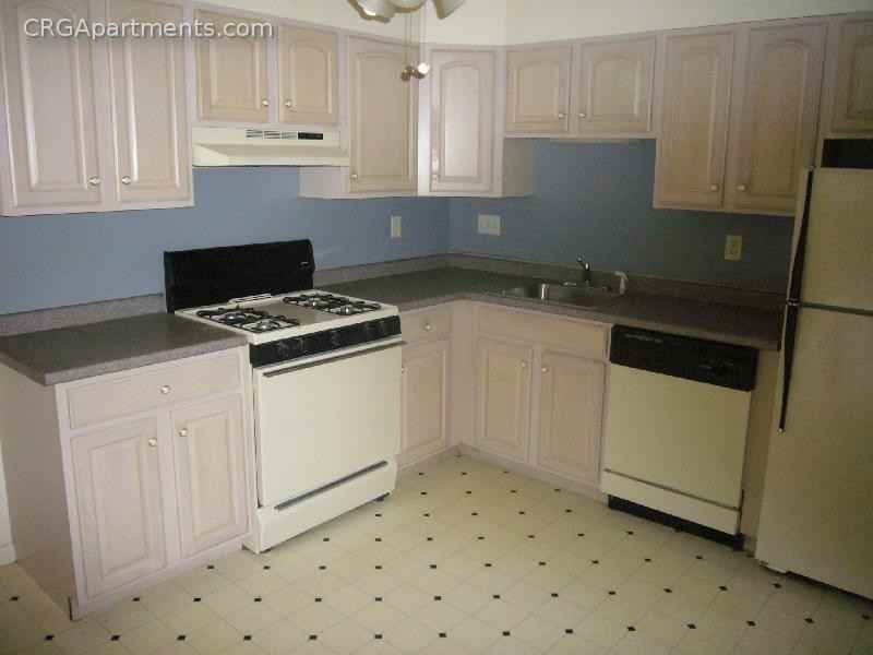 805 Mount Auburn St #G8 - Photo 3 of 8