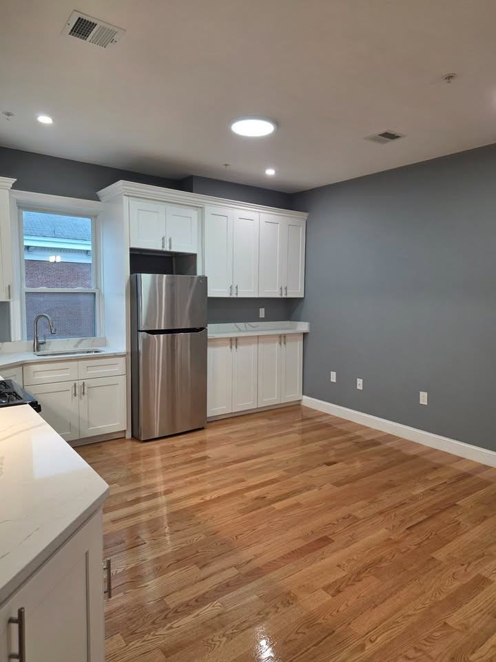 Cambridge St #3 - Photo 5 of 23