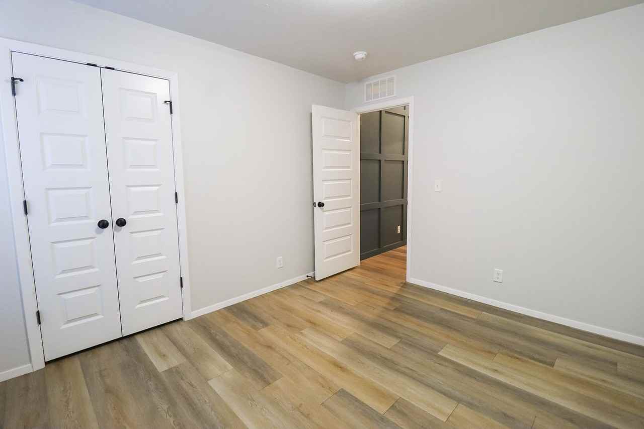 7231 E 132nd St S - Photo 7 of 39