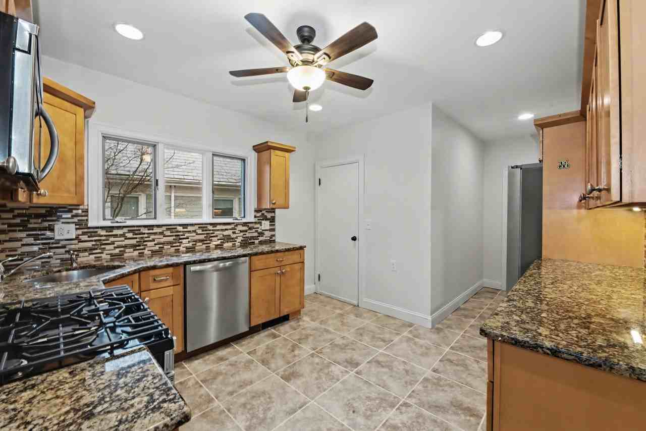 7 Moraine St #2RK - Photo 2 of 34