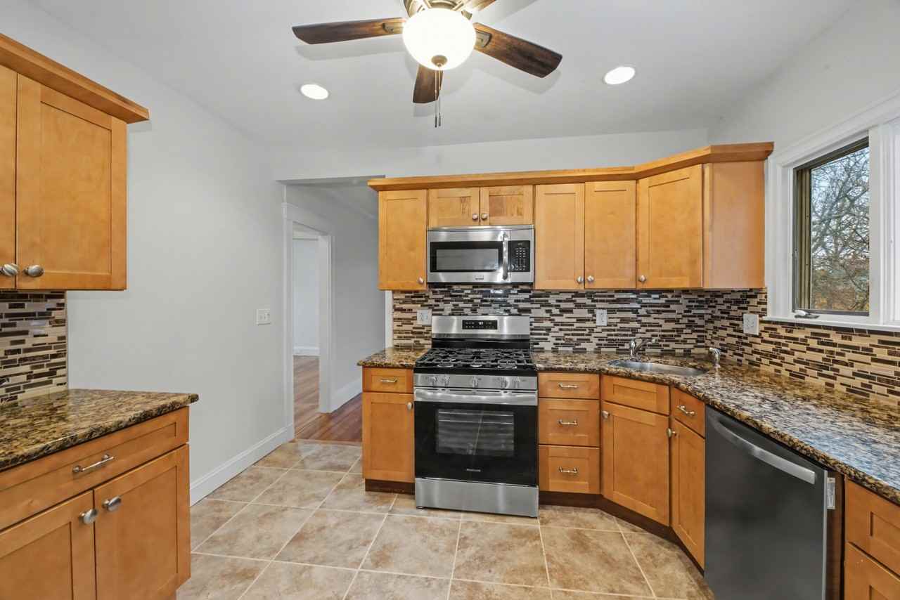 7 Moraine St #2RK - Photo 3 of 34