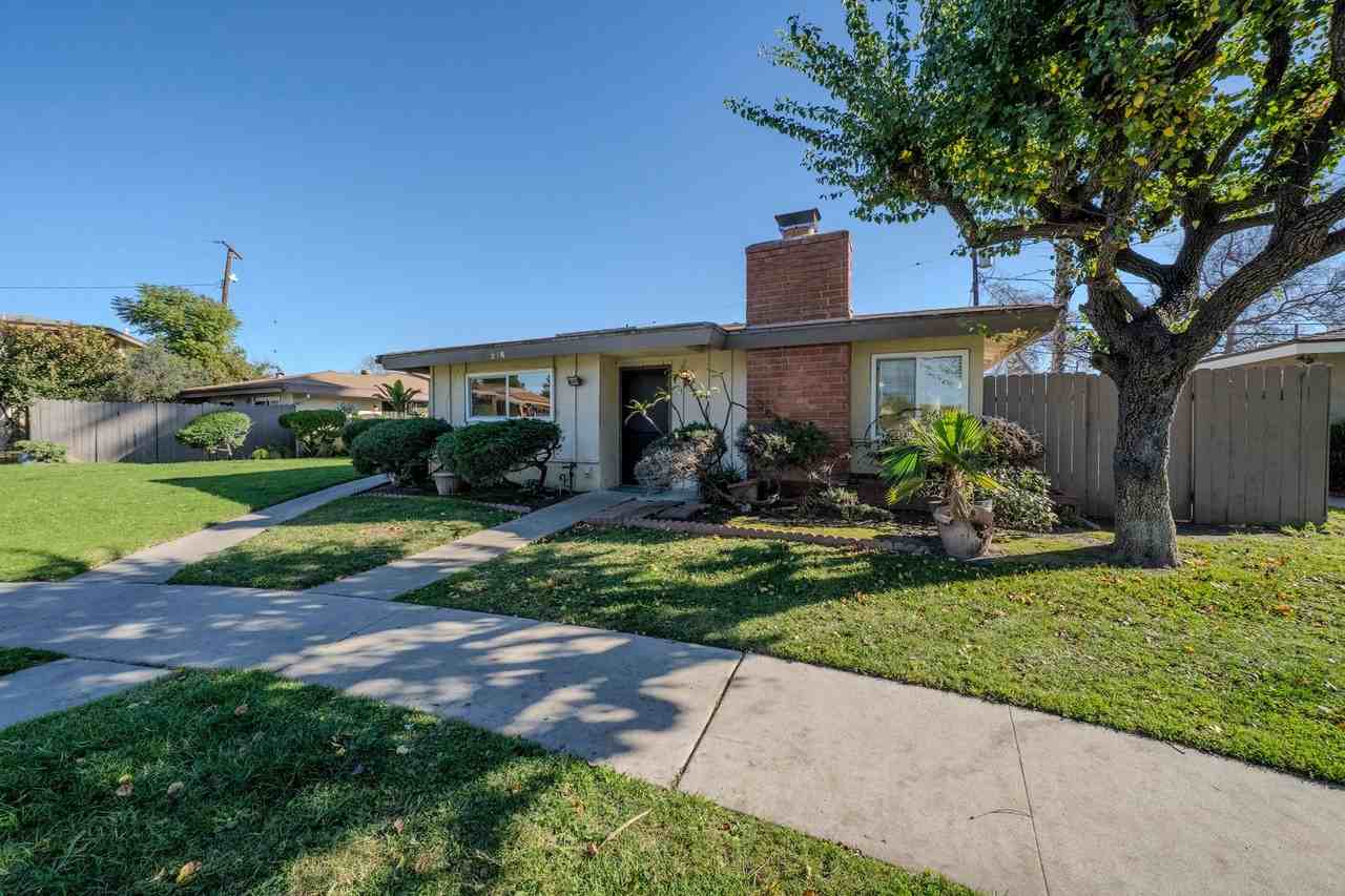 216 S Ridgeway St - Photo 3 of 23