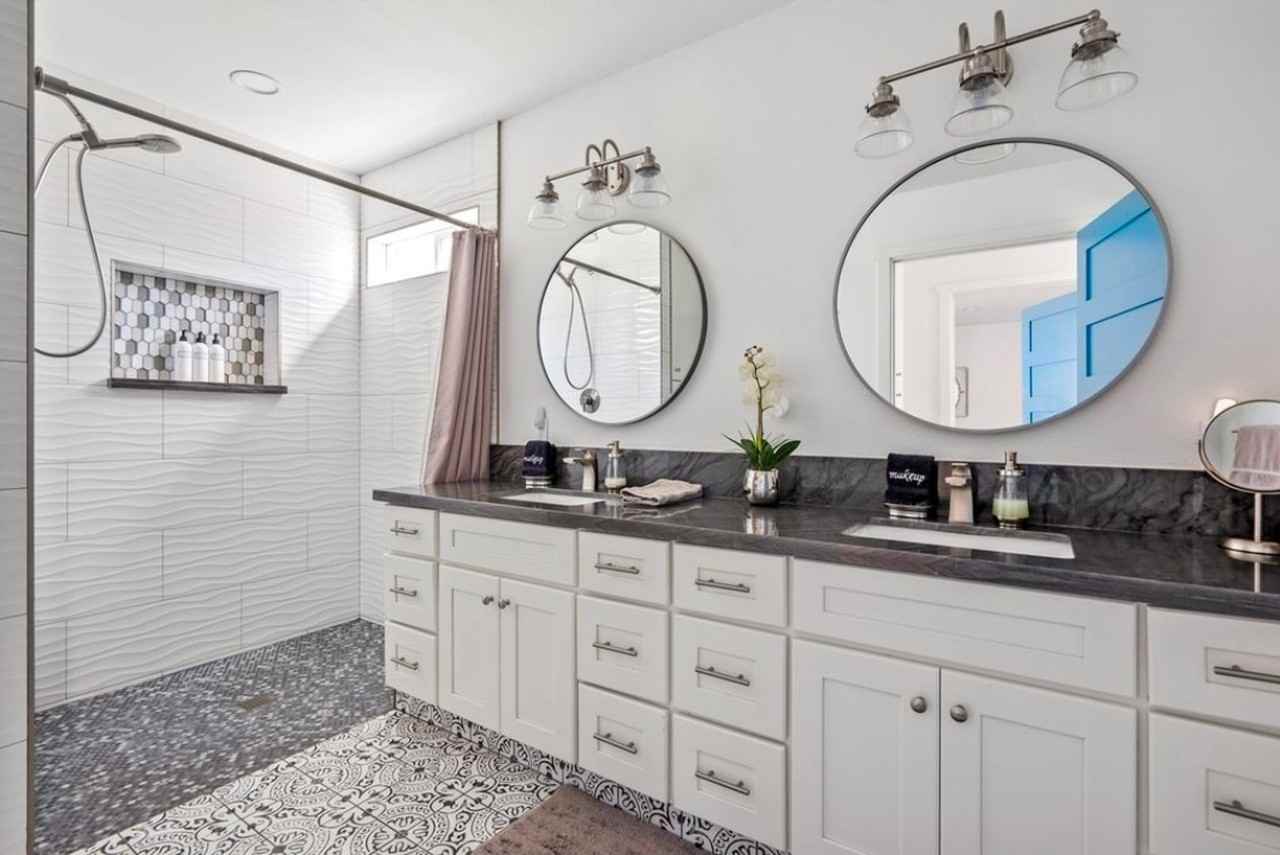 2130 2130 Vine St - 2130 Vine St #A - Photo 2 of 13