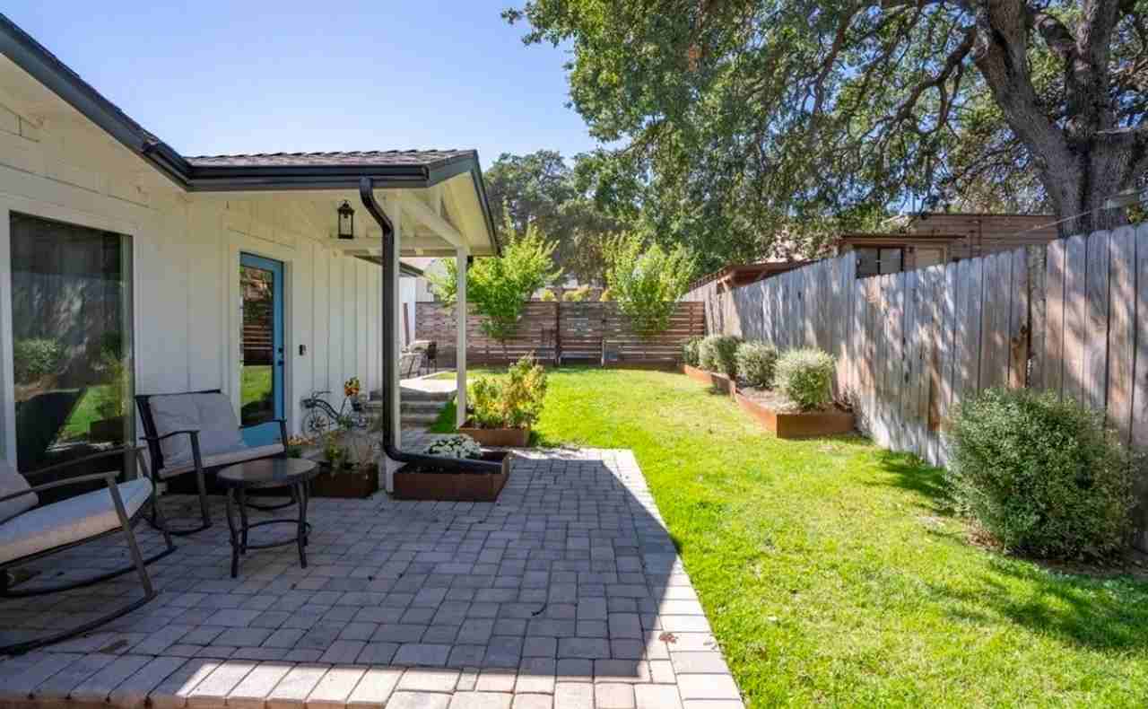 2130 2130 Vine St - 2130 Vine St #A - Photo 6 of 13