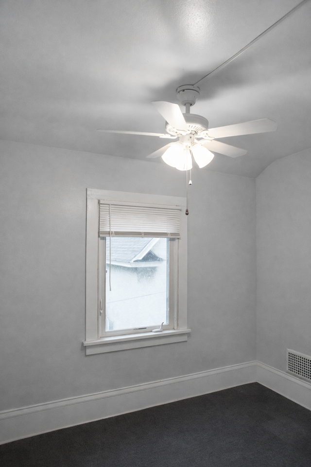 1075-24 - Photo 6 of 25