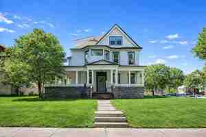 featured image of 1100 5th St Se