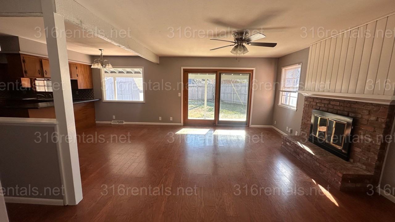 761 N Country Acres Ave - Photo 6 of 17