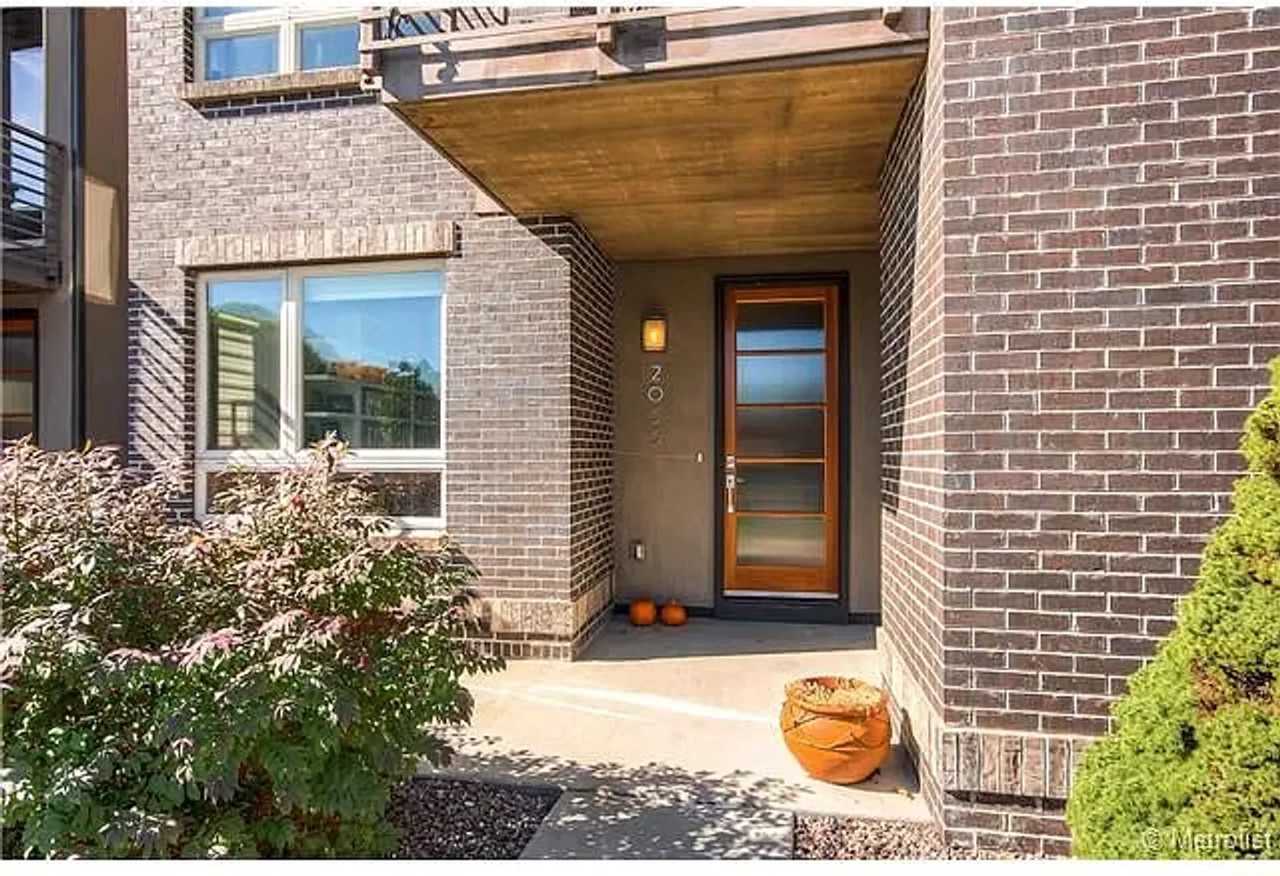 2055 Meade St - Photo 2 of 38