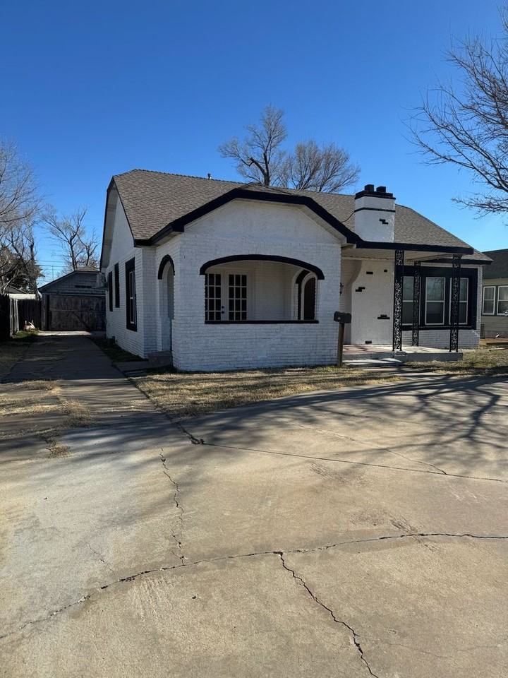 3205 S Tyler St - Photo 2 of 17