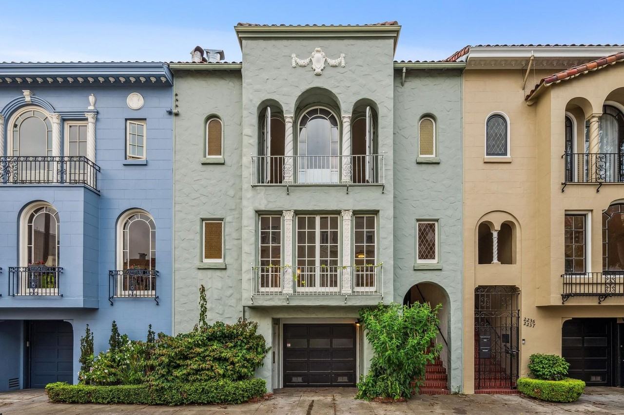 2231 N Point St - Photo 2 of 48