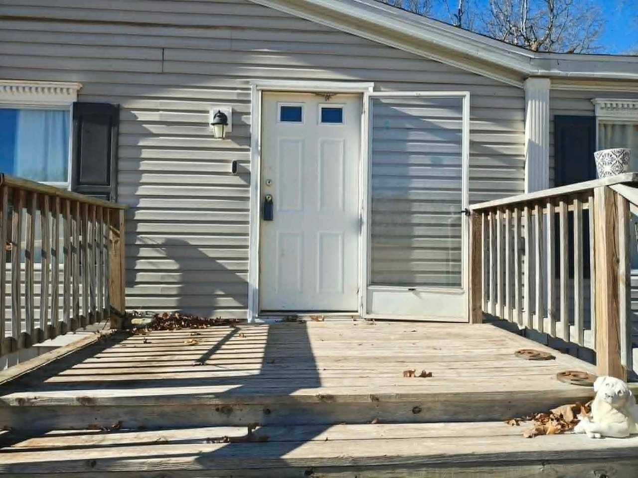 15500 Low Gap Rd - Photo 2 of 23