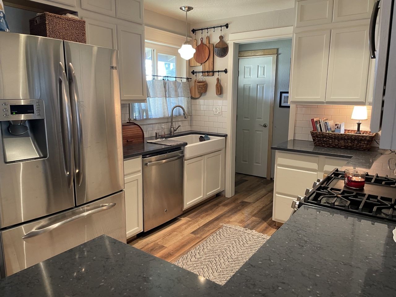 1276 Ronald Way #NA - Photo 3 of 13