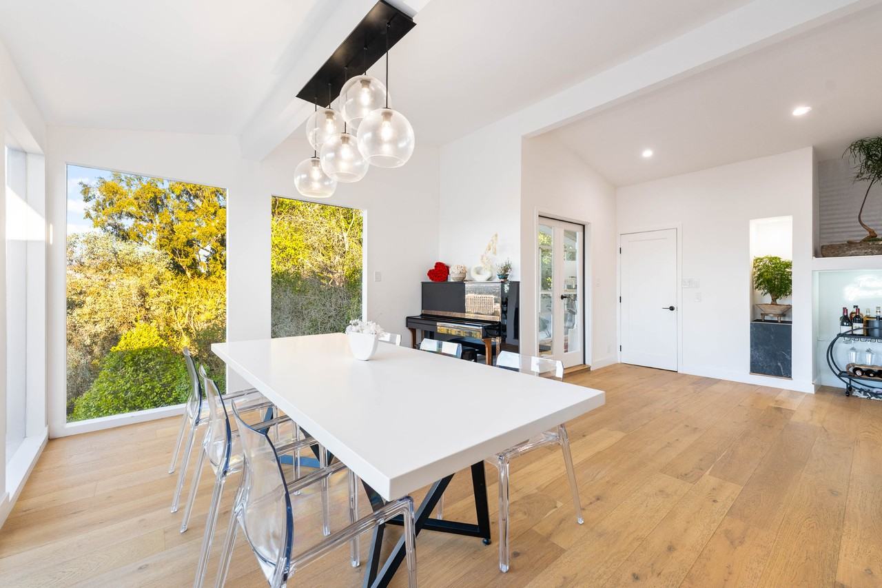 3541 Multiview Dr #NA - Photo 4 of 39