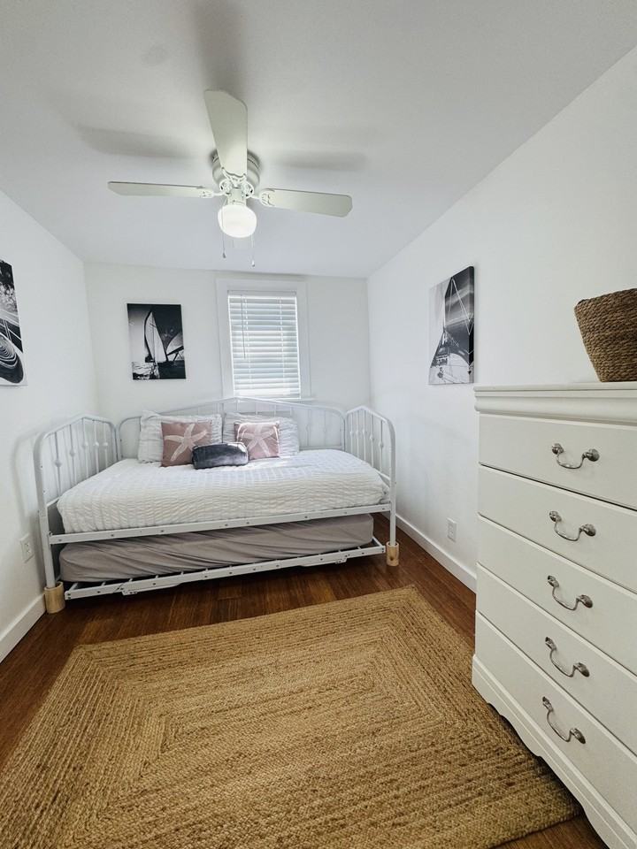 E Broadway #1 - Photo 6 of 37