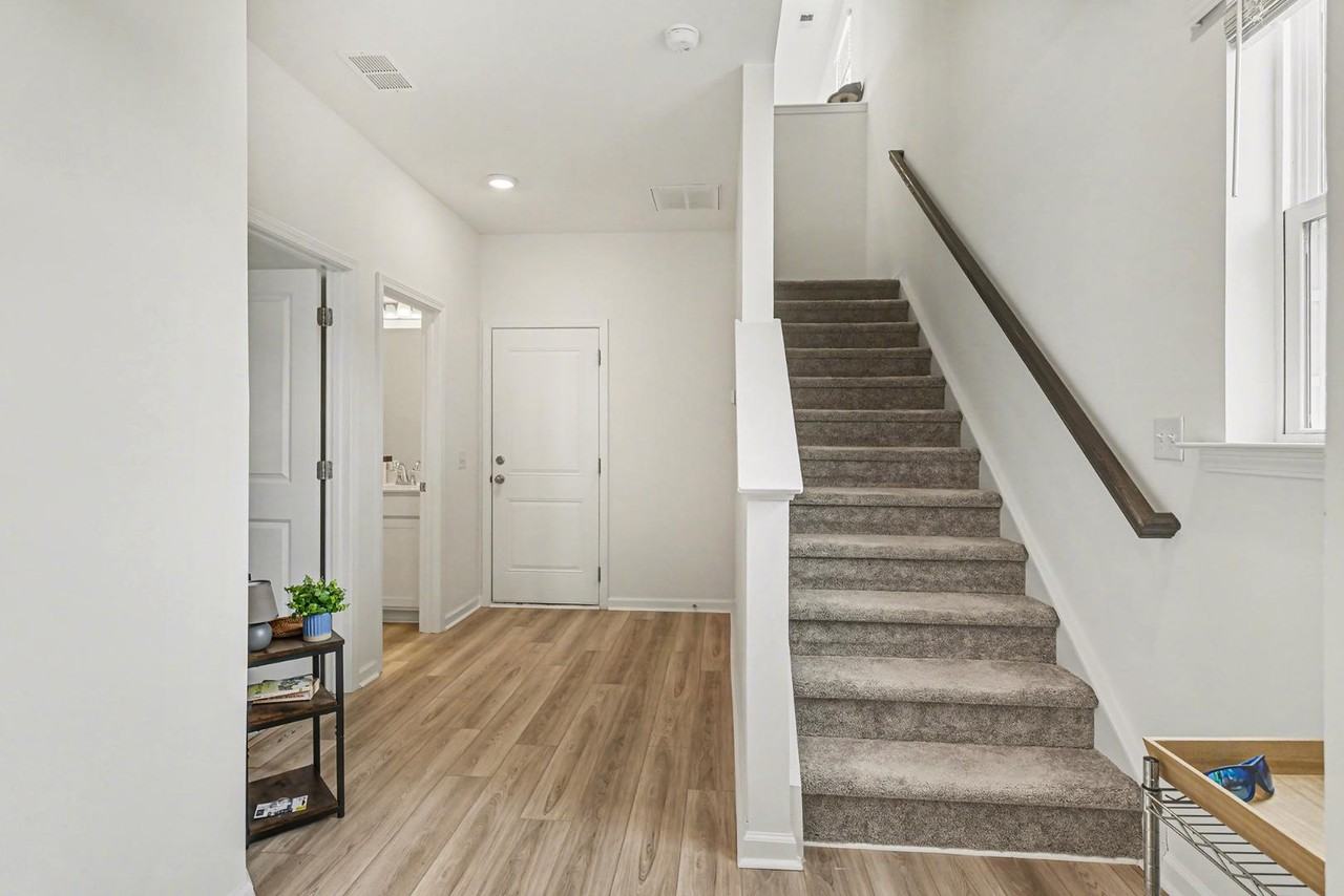 801 Recess Point Dr - Photo 6 of 11