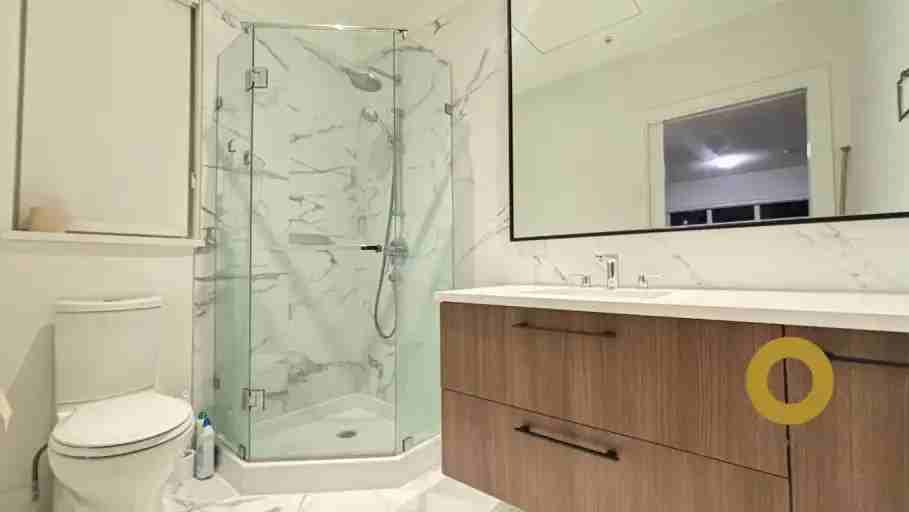 6939 Cambie St #2 - Photo 6 of 7