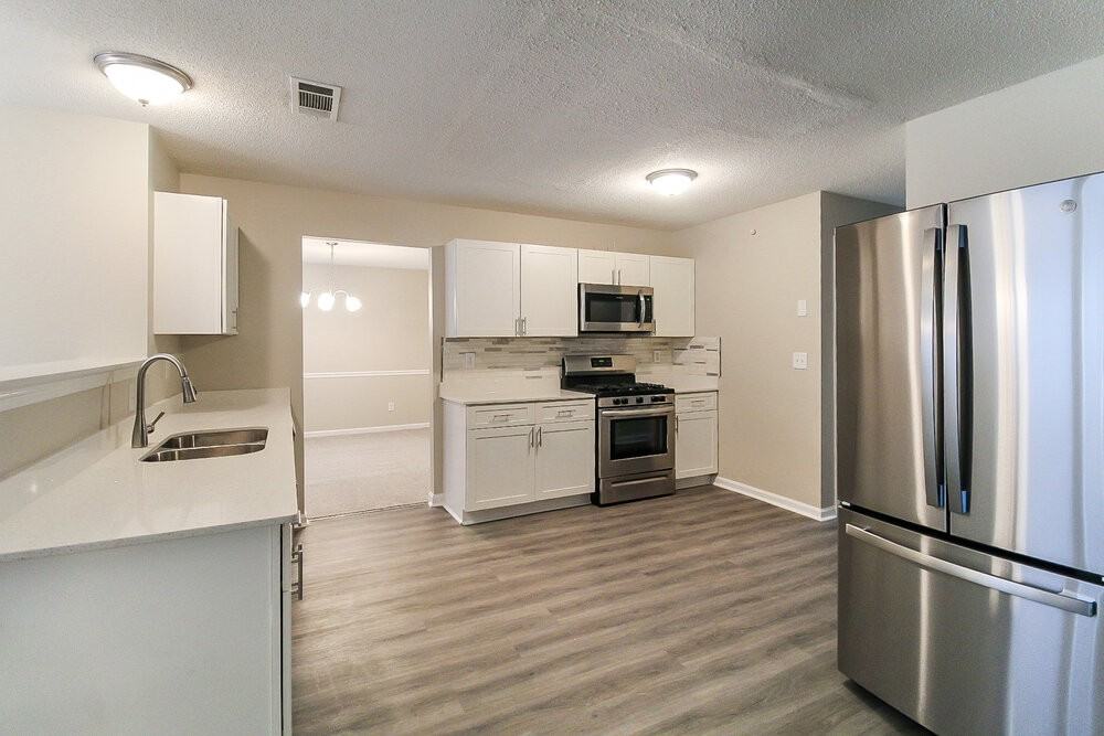 95 Kirkland Ct - Photo 6 of 17