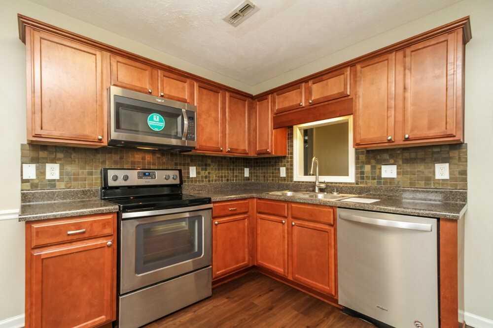 9220 Thomason Trl - Photo 7 of 16