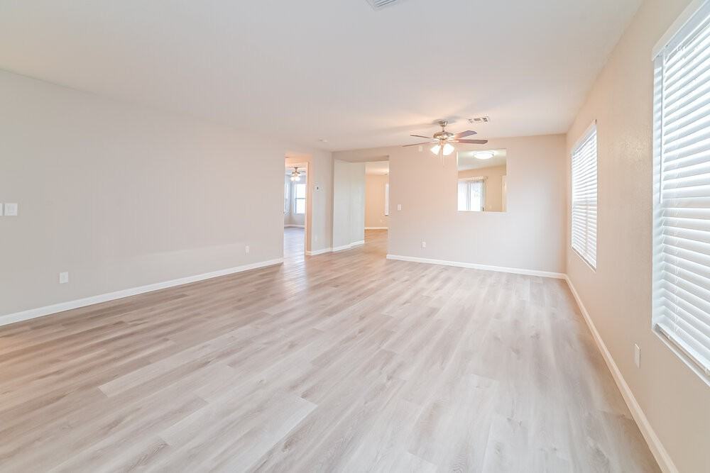 7929 W Caron Dr - Photo 5 of 16