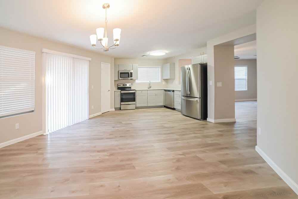 7929 W Caron Dr - Photo 6 of 16