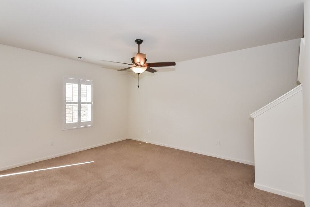 7248 Lacey Dr - Photo 7 of 17