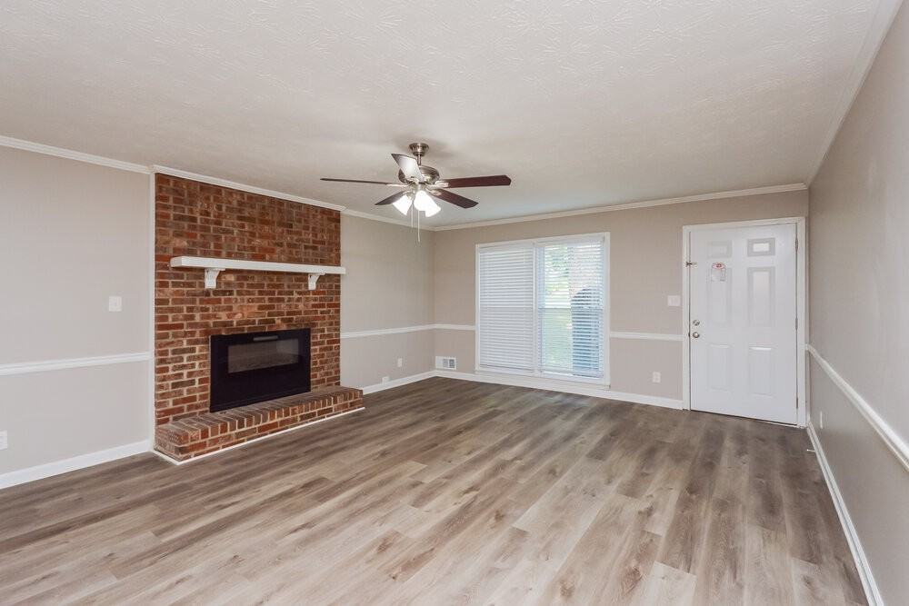 661 Greenview Ave Se - Photo 3 of 16