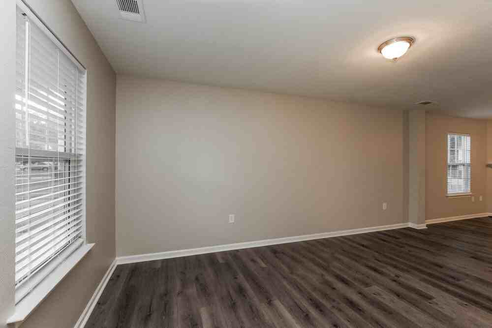 2224 Gooseberry Rd - Photo 4 of 17