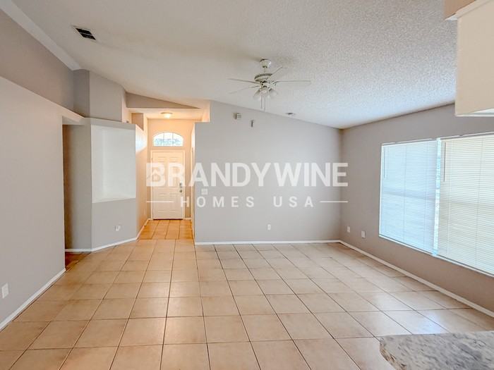 3314 Lake Tiny Cir - Photo 3 of 18