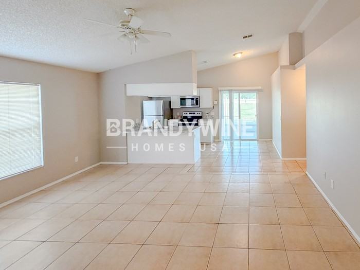 3314 Lake Tiny Cir - Photo 4 of 18