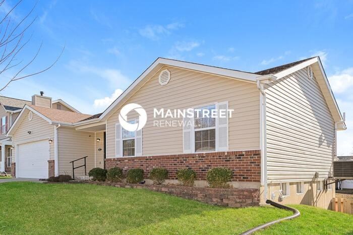 87 Four Winds Dr - Photo 2 of 18