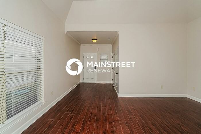 170 Sharpe St - Photo 4 of 18