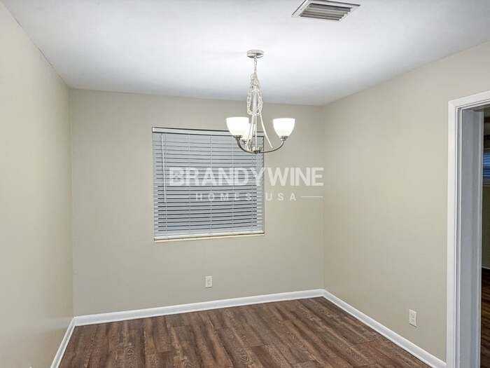 6011 Meadow Ln - Photo 6 of 17