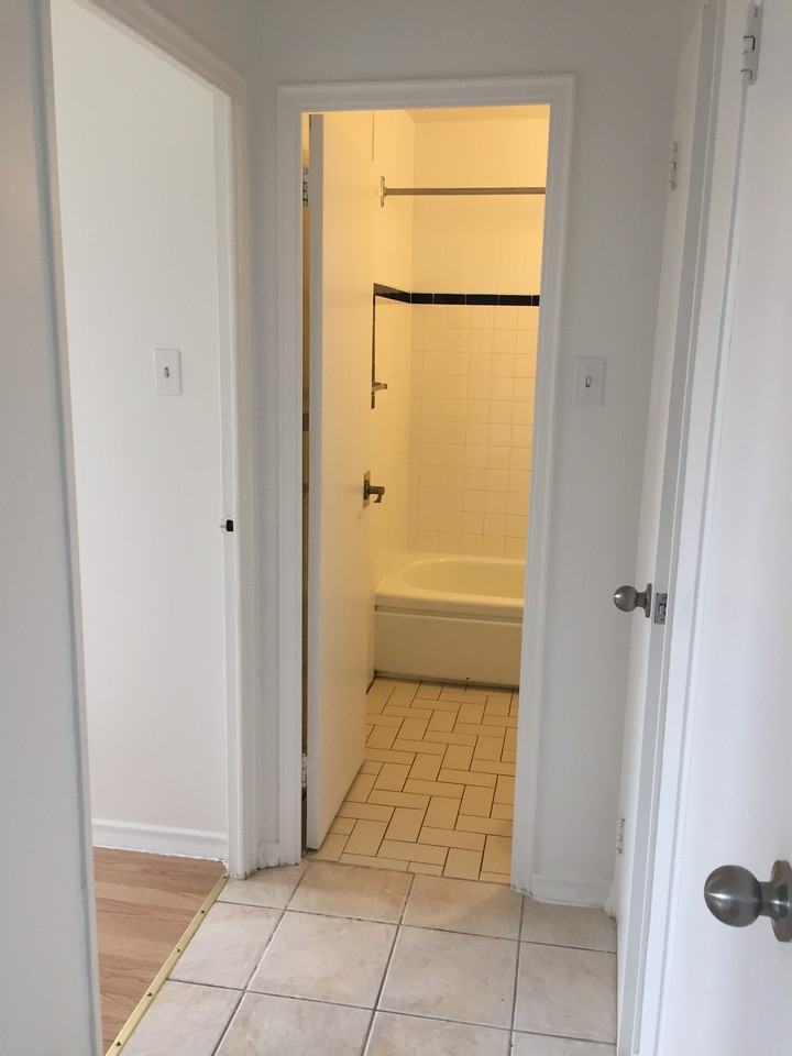 4075 Old Dundas Street - Photo 7 of 11