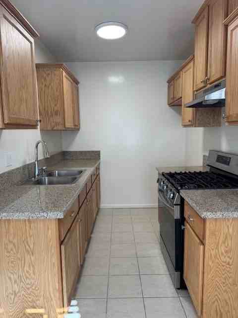 Ash Avenue 159 - Photo 5 of 12