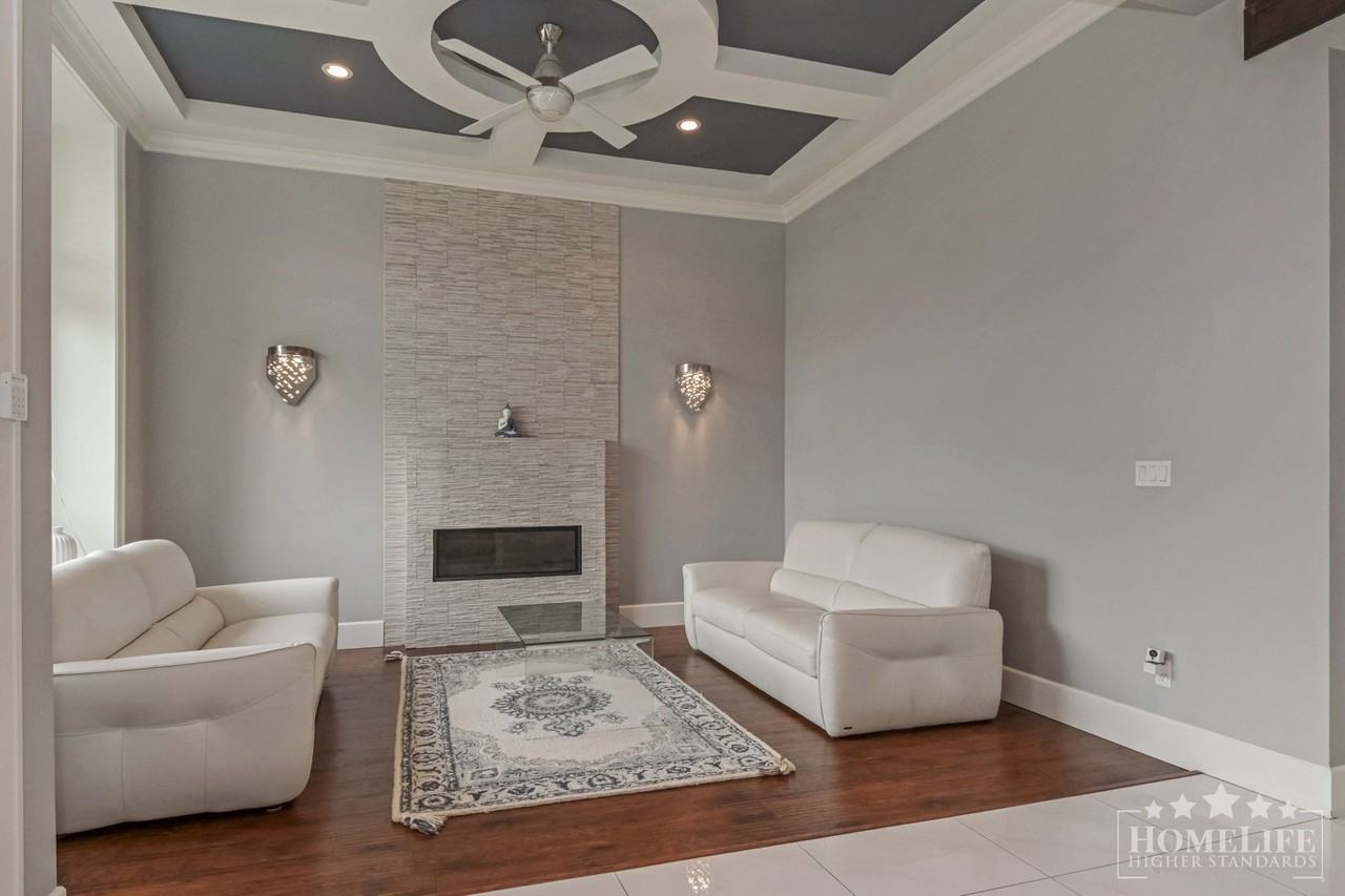 16482 63 Ave - Photo 4 of 24