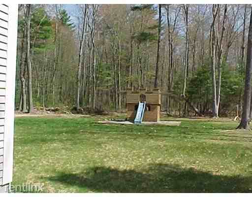 150 Samuel Dr - Photo 3 of 10