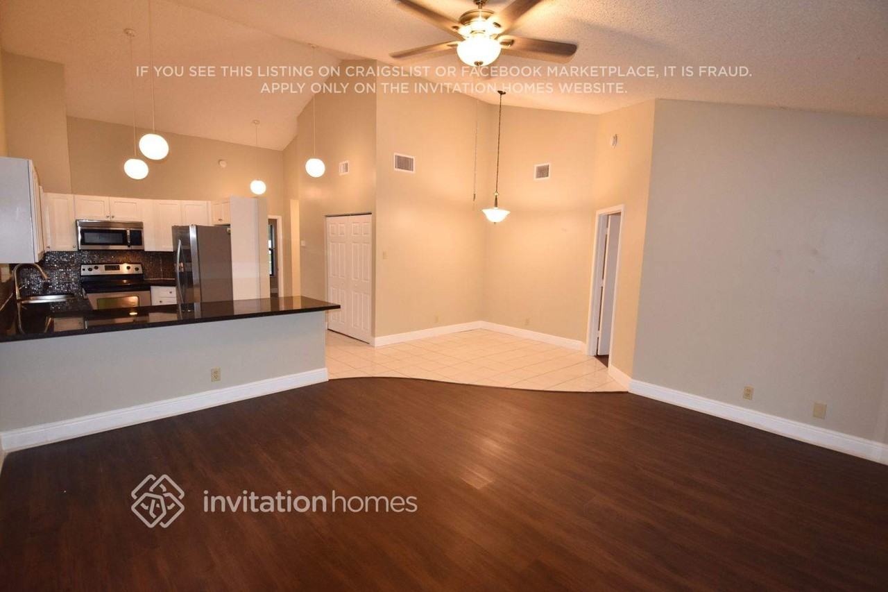 100 Azalea Cir - Photo 3 of 15