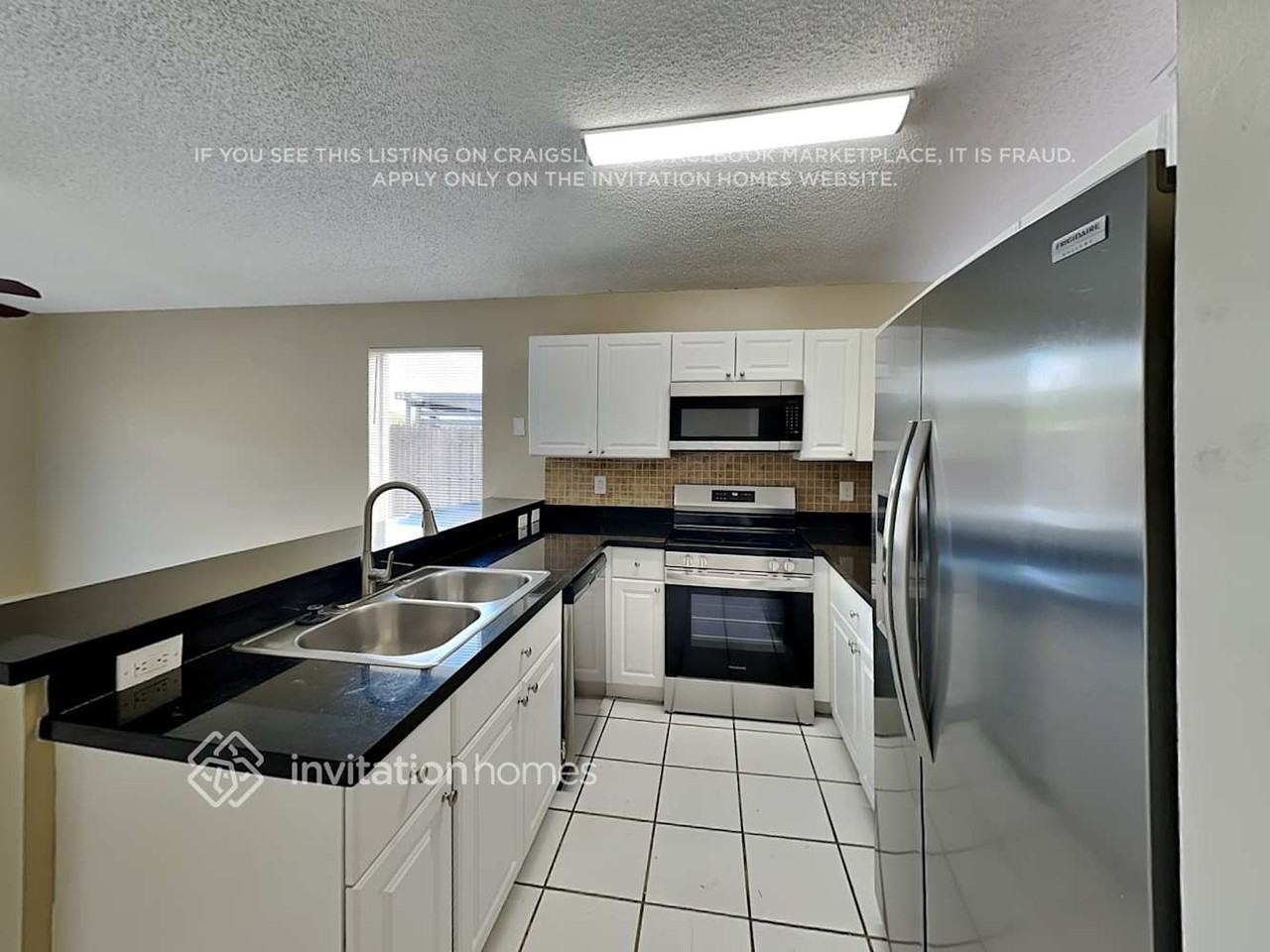 16940 Sw 142nd Pl - Photo 7 of 18