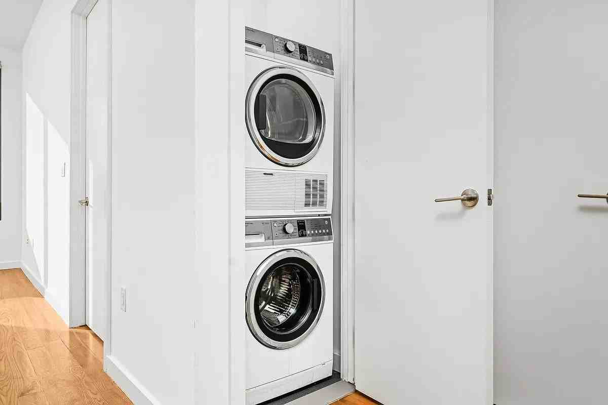 123 Melrose St #611 - Photo 5 of 7