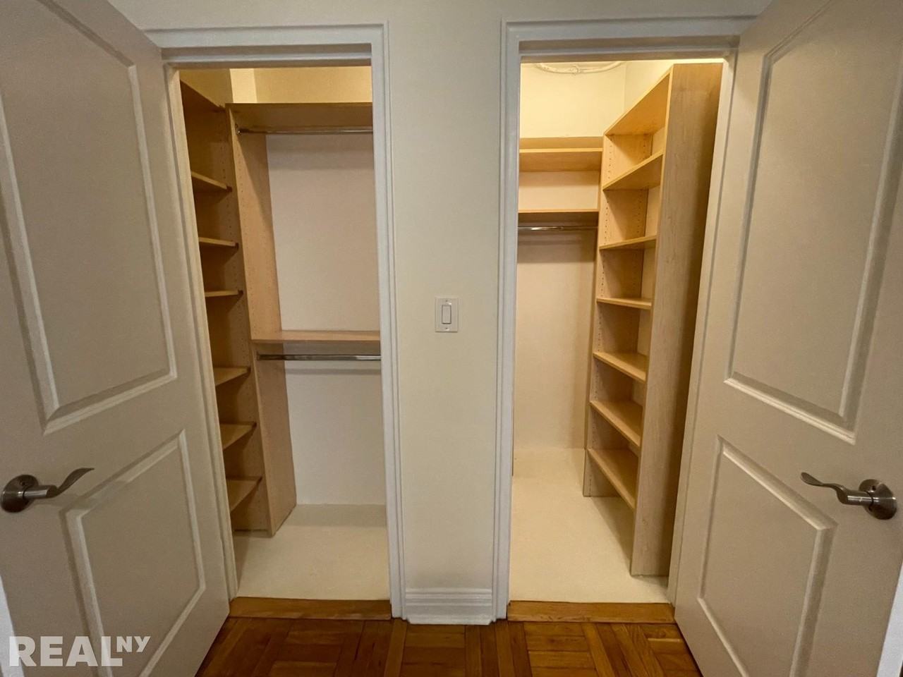 E 56th St #10G - Photo 6 of 8