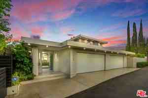 featured image of 2189 Summitridge Dr