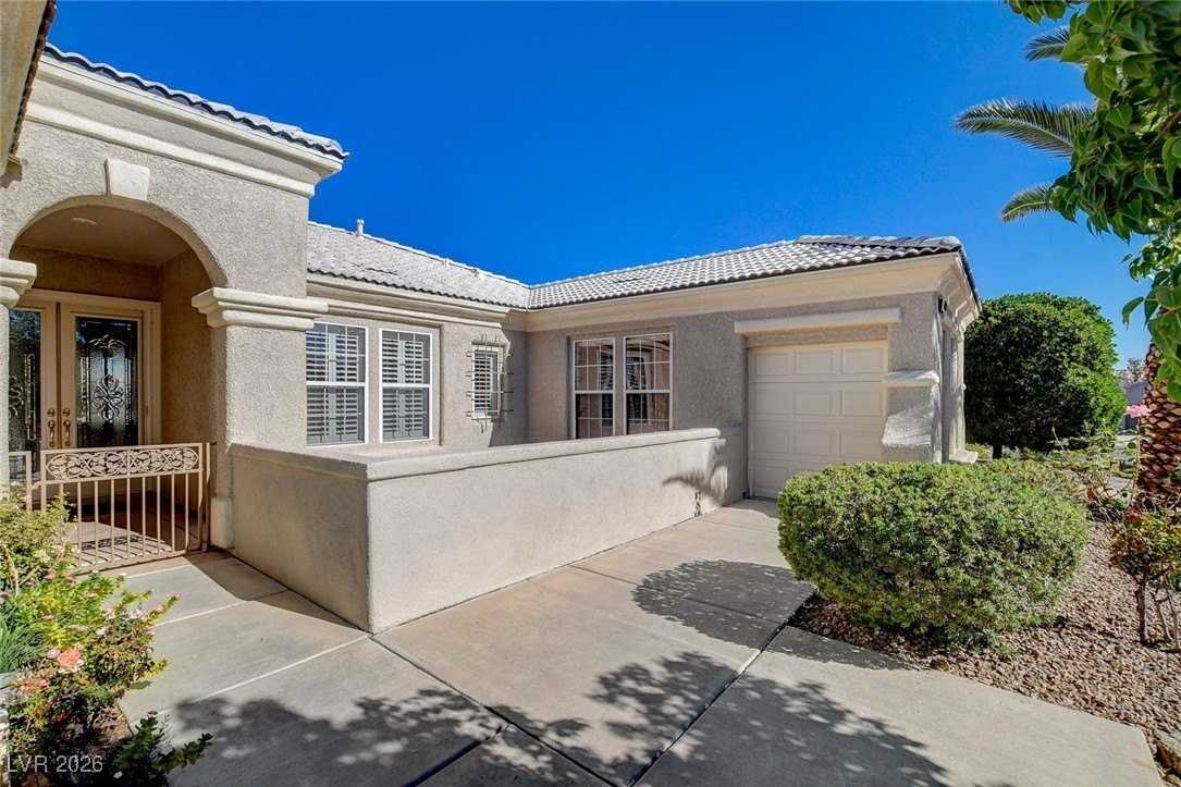 10504 Bambola Pl - Photo 2 of 50