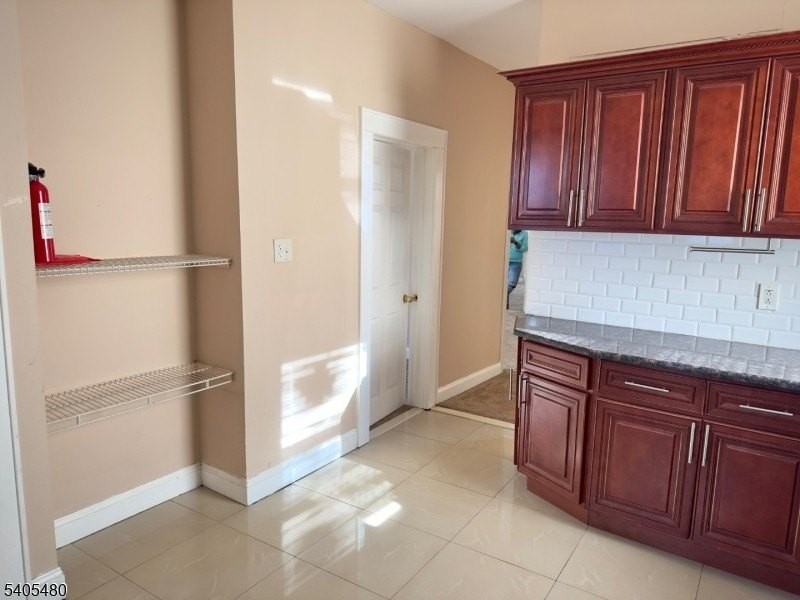 245 22nd St - Photo 3 of 17